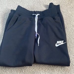 XS Nike joggers